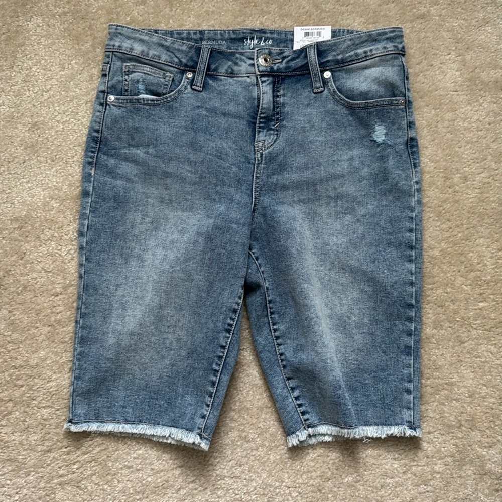 Style & Co Petite Raw Edge Abrielle Denim Bermuda Shorts NWT Size 10P